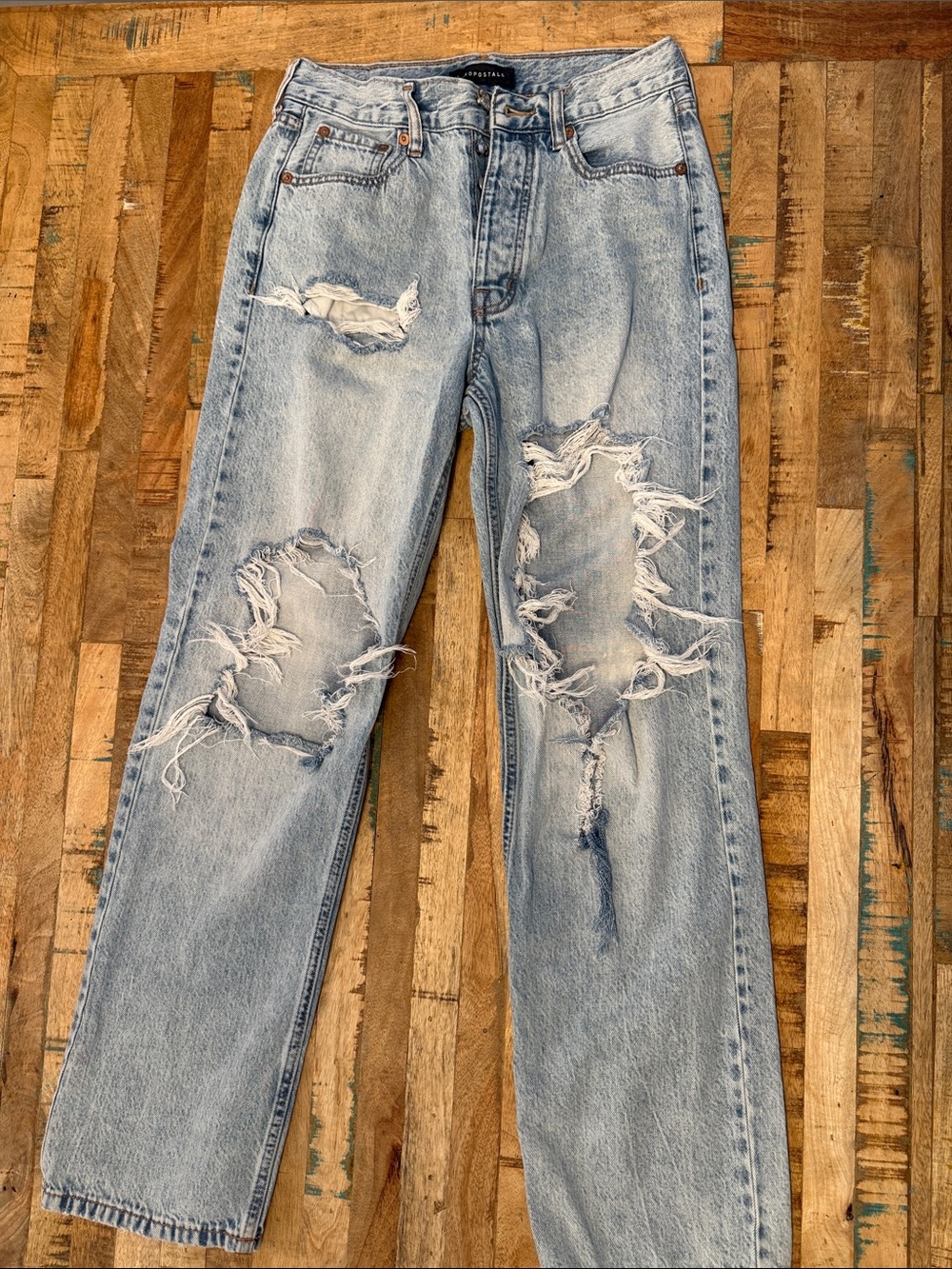 Aeropostale Distressed Light Blue Jeans